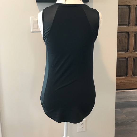 Fabletics tank top - Picture 5 of 5